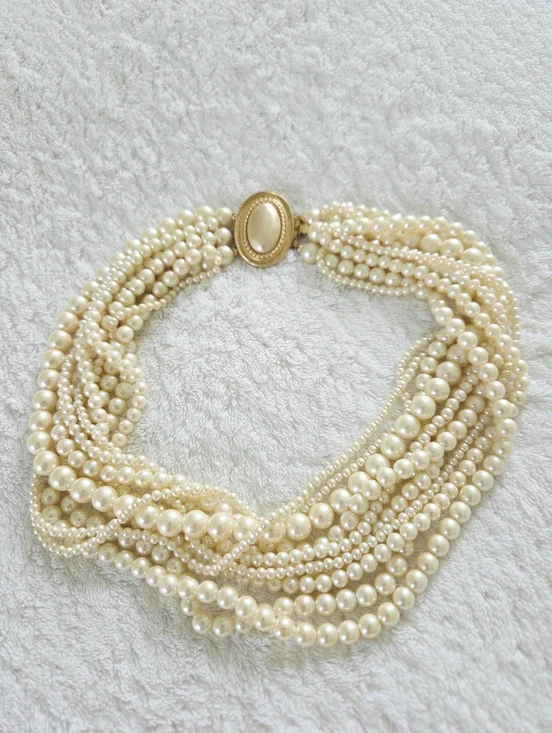 Vintage Carolee ✨️ Multi-Strand Ivory Pearl Necklace with Gold Clasp - Picture 6 of 11